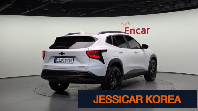 2025 Chevrolet Trax Crossover - Thumbnail 10