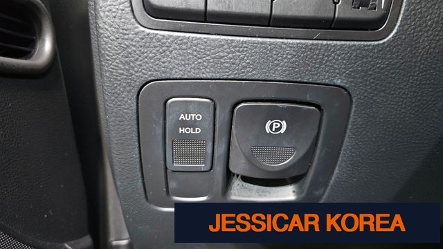 2009 Hyundai Genesis - Thumbnail 4