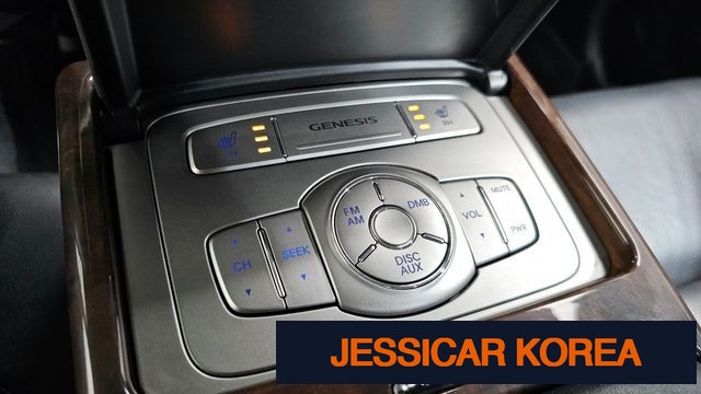 2009 Hyundai Genesis - Thumbnail 5