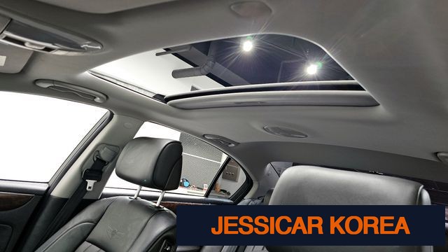 2009 Hyundai Genesis - Thumbnail 17