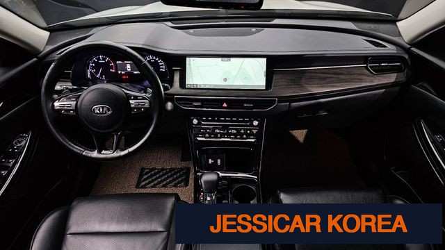 2020 Kia K7 Premier - Thumbnail 13