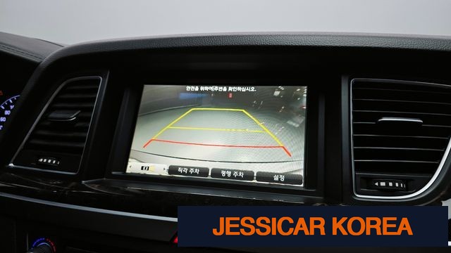 2016 Hyundai Genesis DH - Thumbnail 12