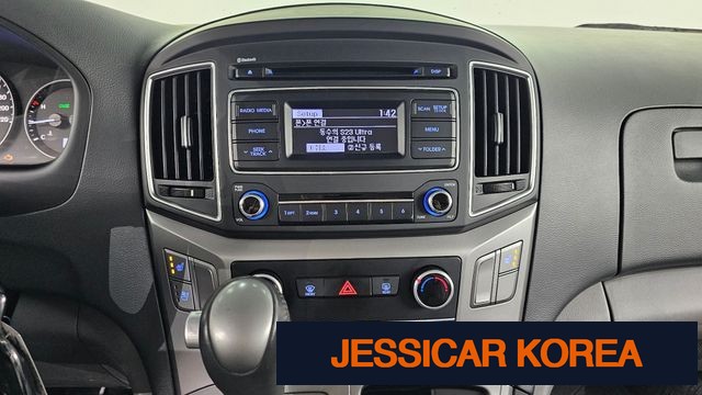 2021 Hyundai The New Grand Starex - Thumbnail 10