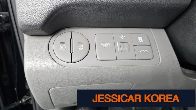 2021 Hyundai The New Grand Starex - Thumbnail 17