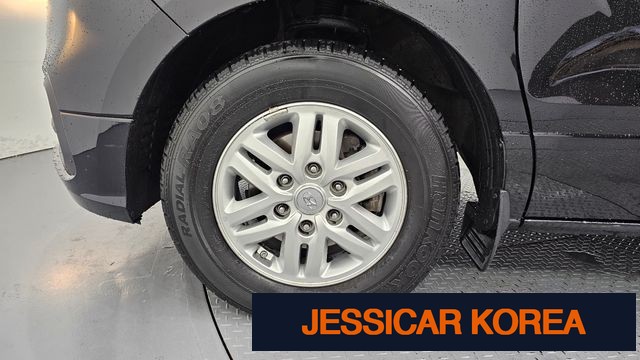 2021 Hyundai The New Grand Starex - Thumbnail 19