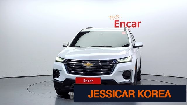 2023 Chevrolet Traverse - Thumbnail 13