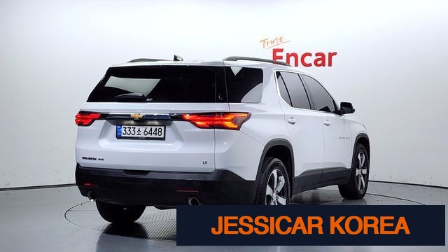 2023 Chevrolet Traverse - Thumbnail 18
