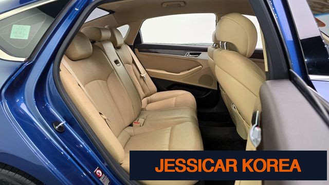 2016 Hyundai Genesis DH - Thumbnail 9