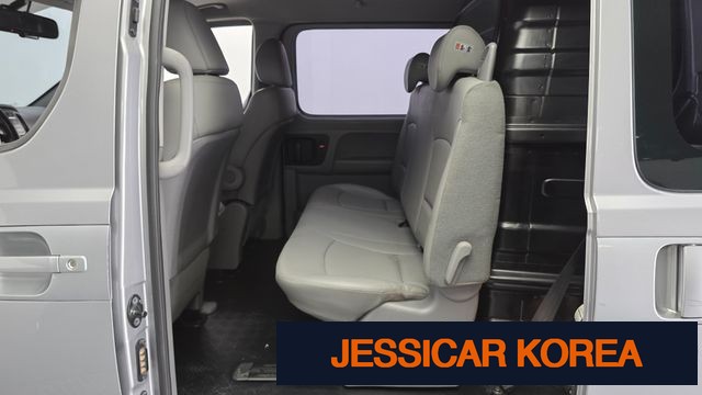 2020 Hyundai The New Grand Starex - Thumbnail 5