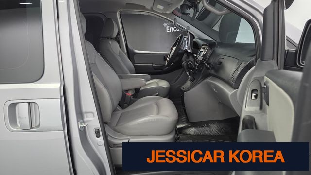 2020 Hyundai The New Grand Starex - Thumbnail 8