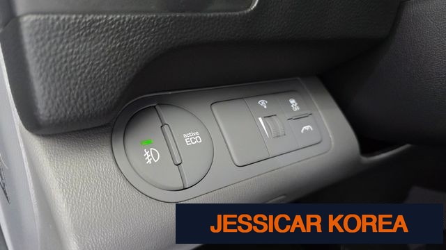 2020 Hyundai The New Grand Starex - Thumbnail 16