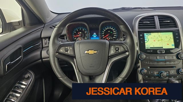 2016 Chevrolet Malibu - Thumbnail 19