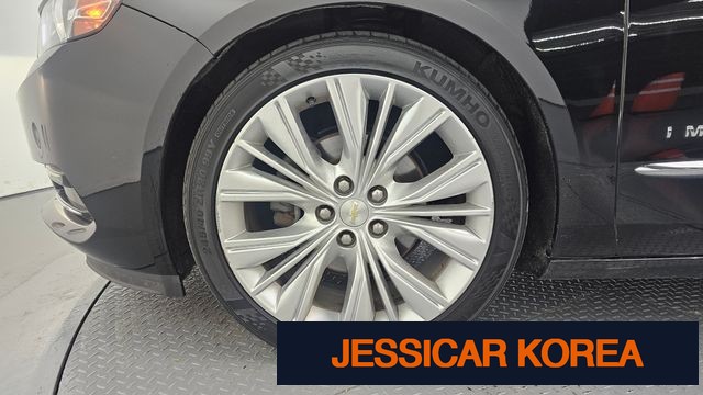 2016 Chevrolet Impala - Thumbnail 2