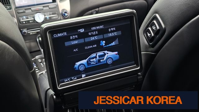 2012 Hyundai Equus (new model) - Thumbnail 2