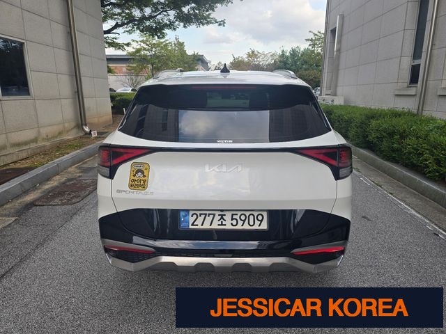 2023 Kia Sportage 5th Gen - Thumbnail 6