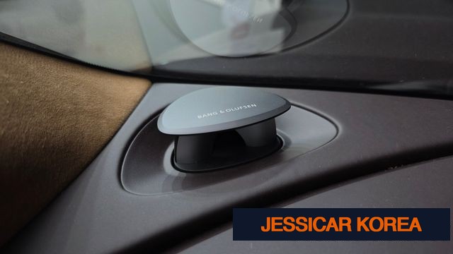 2023 Genesis G90 (RS4) - Thumbnail 3