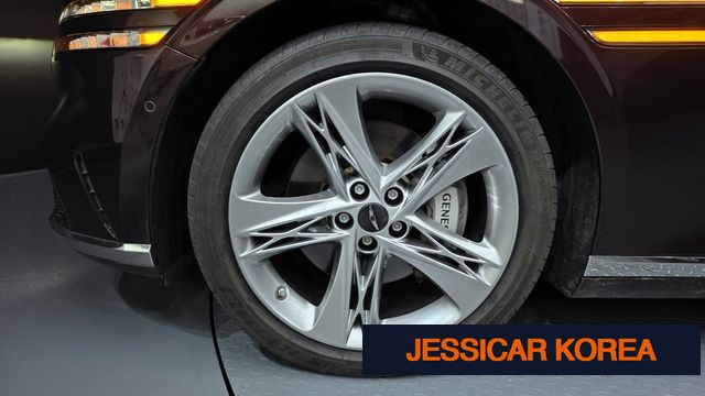 2023 Genesis G90 (RS4) - Thumbnail 6