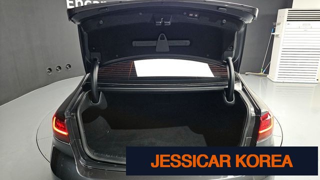 2020 Kia K7 Premier - Thumbnail 3