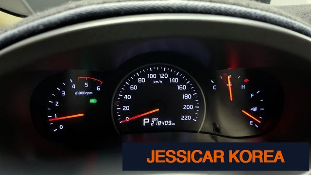 2013 Kia Carnival R - Thumbnail 6
