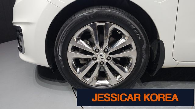 2017 Kia All New Carnival - Thumbnail 2