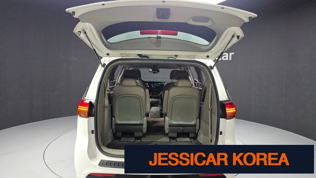 2017 Kia All New Carnival - Thumbnail 9