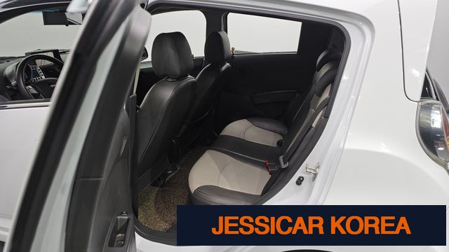 2012 Chevrolet Spark - Thumbnail 5