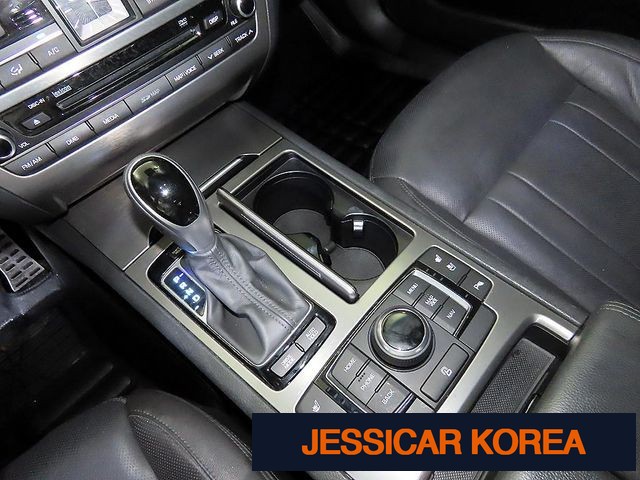 2016 Hyundai Genesis DH - Thumbnail 17