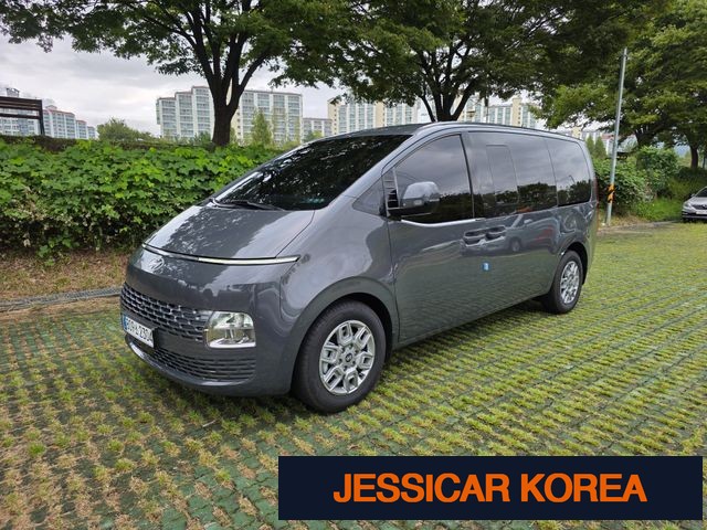 2025 Hyundai Staria - Thumbnail 7