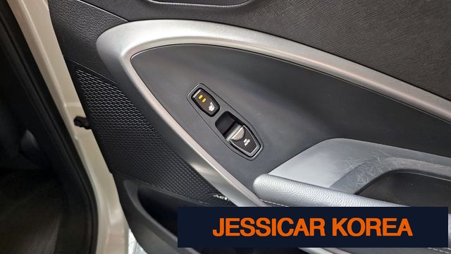 2015 Hyundai Santa Fe DM - Thumbnail 9