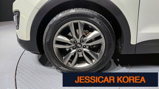 2015 Hyundai Santa Fe DM - Thumbnail 10