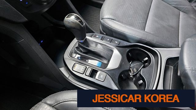 2015 Hyundai Santa Fe DM - Thumbnail 11