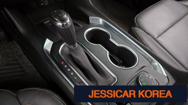 2020 Chevrolet Traverse - Thumbnail 10
