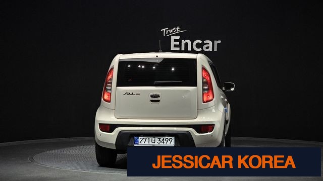 2012 Kia soul - Thumbnail 13