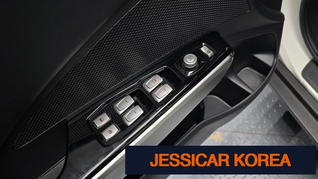 2016 KG Mobility Tivoli - Thumbnail 3