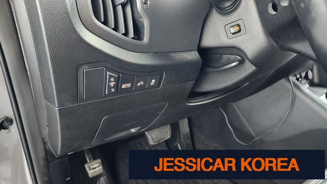 2013 Kia Sportage R - Thumbnail 2