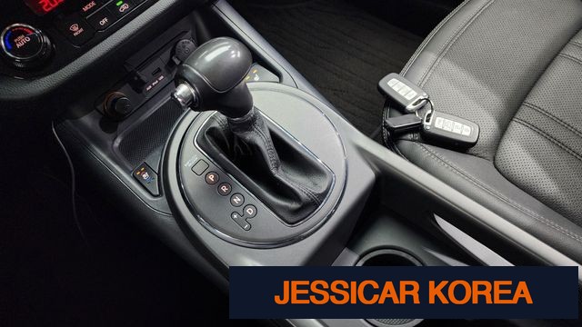 2013 Kia Sportage R - Thumbnail 15