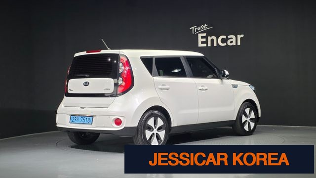 2018 Kia Soul EV - Thumbnail 6