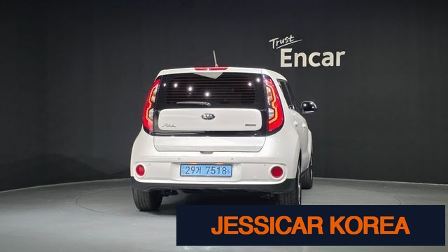 2018 Kia Soul EV - Thumbnail 11