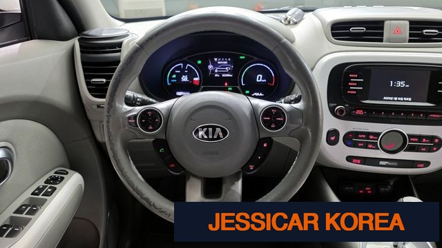 2018 Kia Soul EV - Thumbnail 12