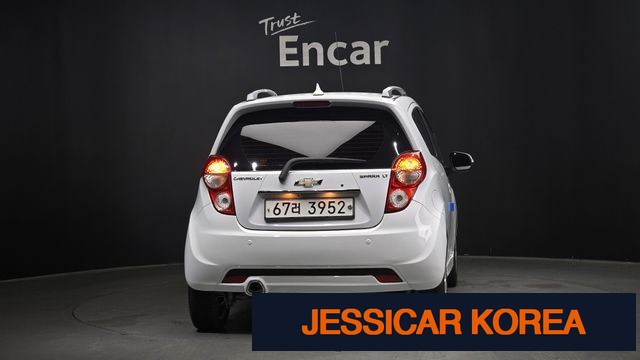 2014 Chevrolet Spark - Thumbnail 3