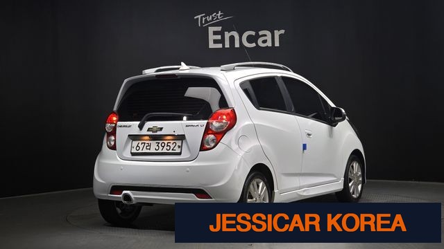 2014 Chevrolet Spark - Thumbnail 11