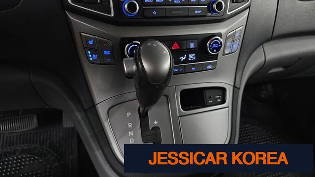 2019 Hyundai The New Grand Starex - Thumbnail 15