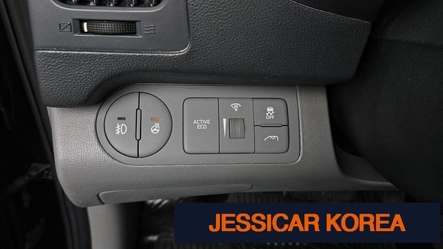 2019 Hyundai The New Grand Starex - Thumbnail 18