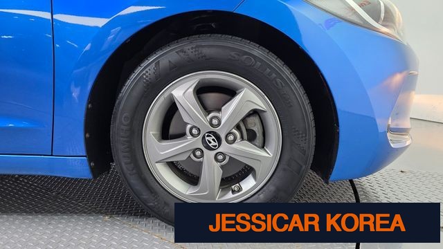 2016 Hyundai Avante AD - Thumbnail 3