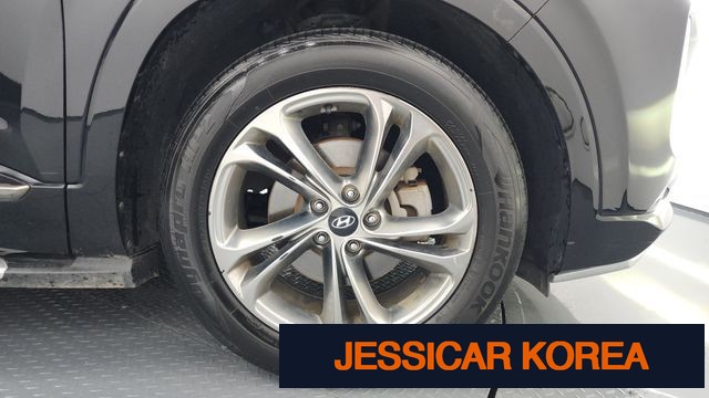 2020 Hyundai Santa Fe TM - Thumbnail 4