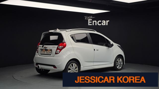 2014 Chevrolet Spark - Thumbnail 4