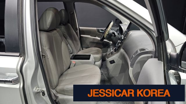 2014 Kia Carnival R - Thumbnail 8