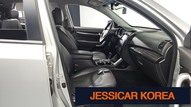 2012 Kia Sorento R - Thumbnail 4