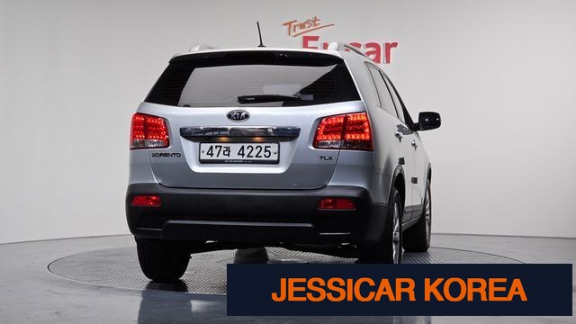 2012 Kia Sorento R - Thumbnail 10