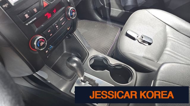 2012 Kia Sorento R - Thumbnail 17